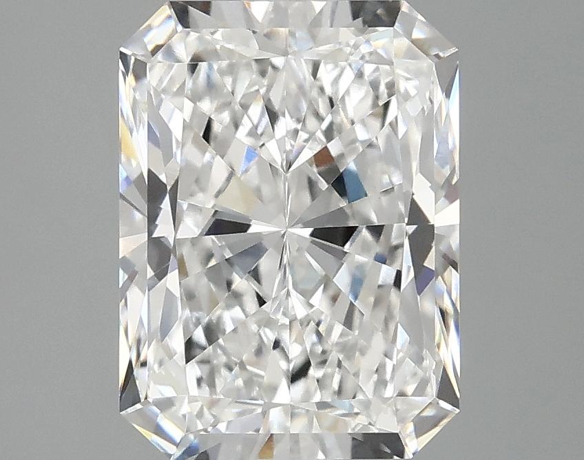 3.03 Carat Radiant Shaped Excellent Cut VVS2 IGI Certified Lab Grown Diamond