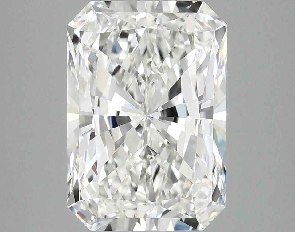 3.89 Carat Radiant Shaped Ideal Cut VVS2 IGI Certified Lab Grown Diamond
