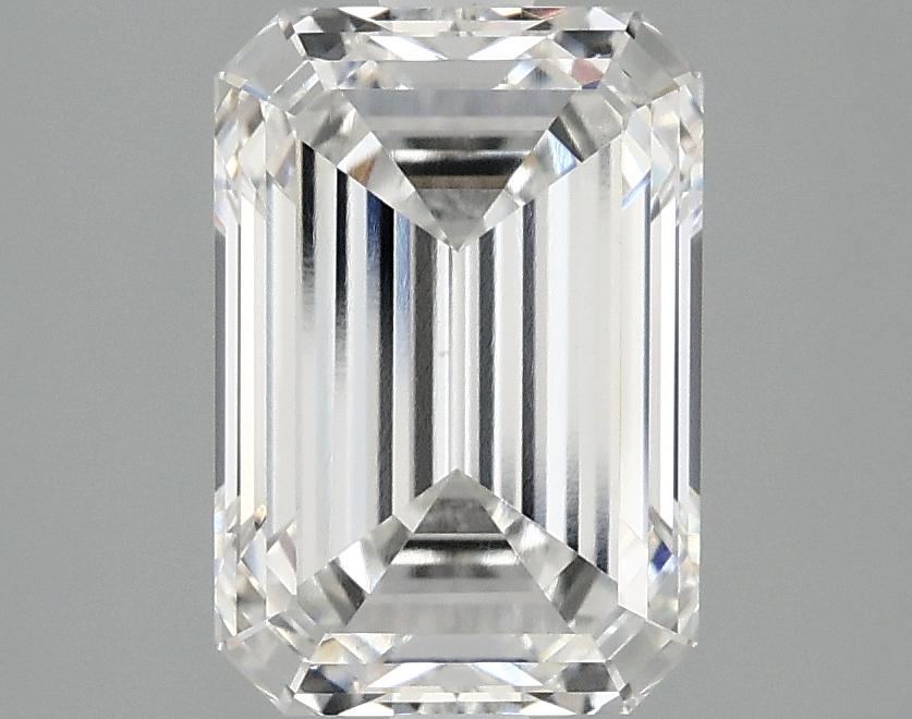 2.85 Carat Emerald Shaped Ideal Cut VS2 IGI Certified Lab Grown Diamond