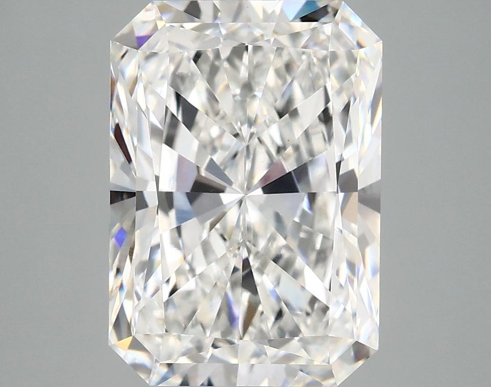 4.05 Carat Radiant Shaped Ideal Cut VVS2 IGI Certified Lab Grown Diamond
