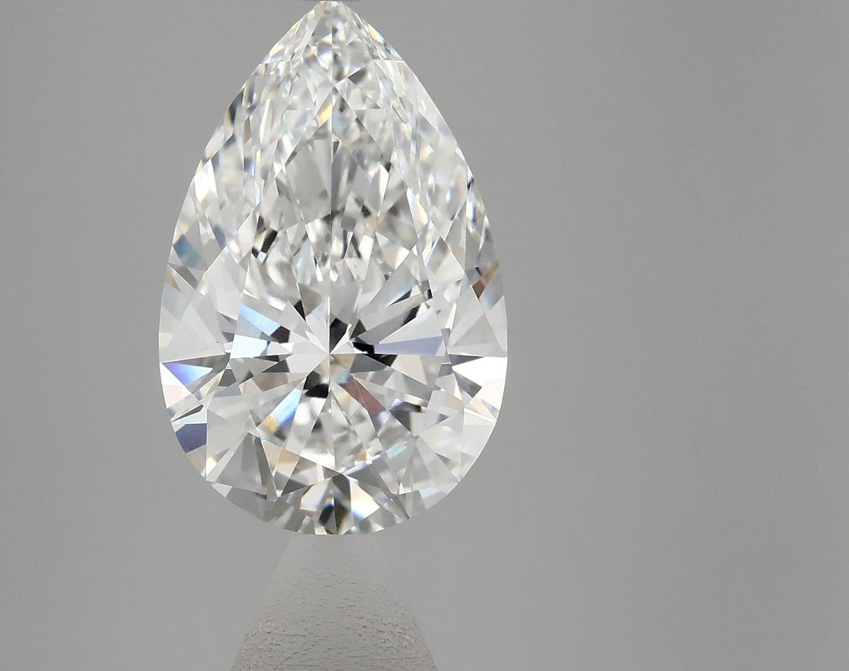 0.98 Carat Pear Shaped Ideal Cut VVS2 IGI Certified Lab Grown Diamond