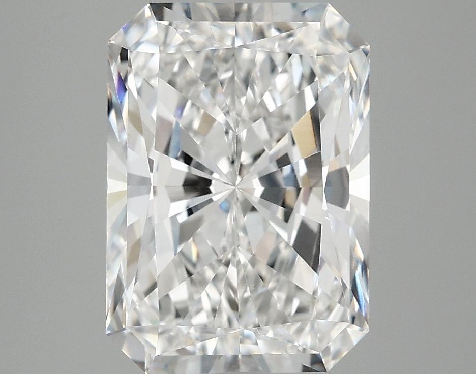 3.77 Carat Radiant Shaped Ideal Cut VVS2 IGI Certified Lab Grown Diamond