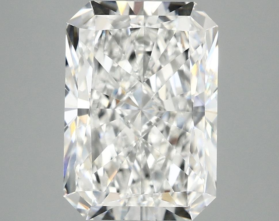 3.92 Carat Radiant Shaped Ideal Cut VVS2 IGI Certified Lab Grown Diamond