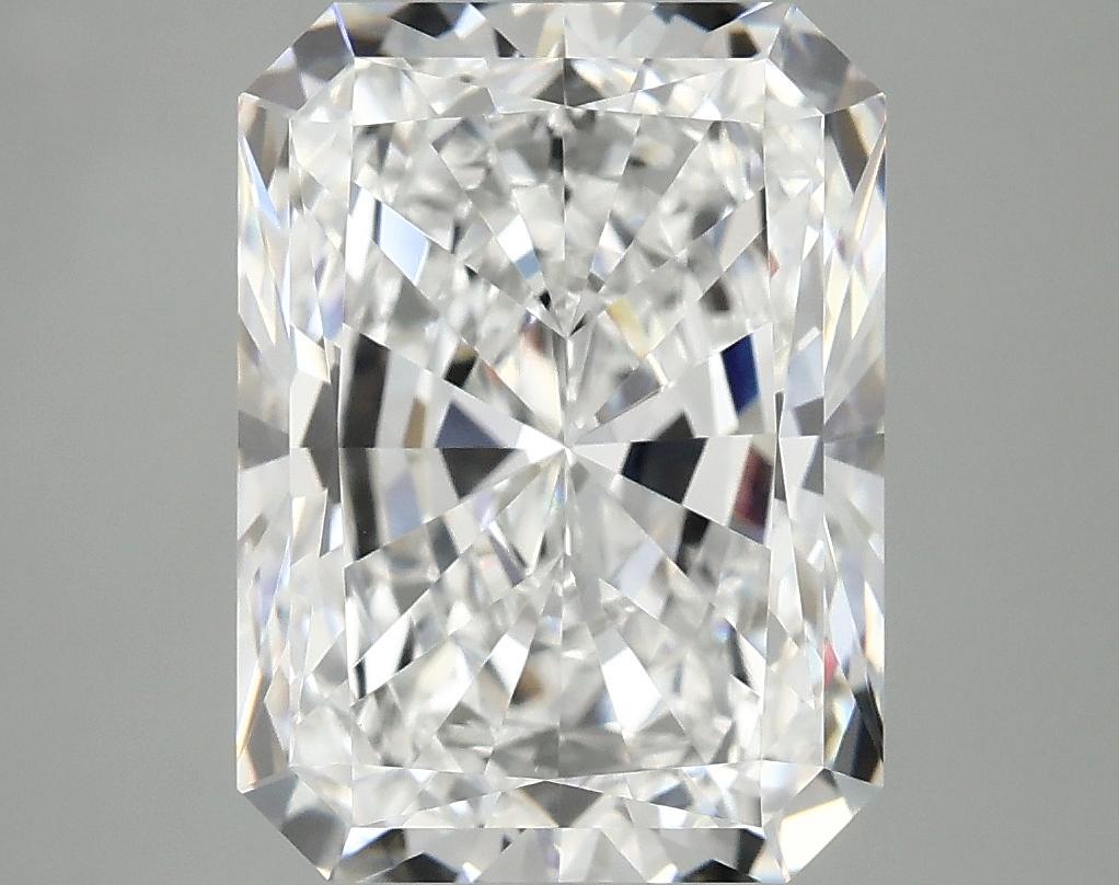 4.99 Carat Radiant Shaped Excellent Cut VVS2 IGI Certified Lab Grown Diamond