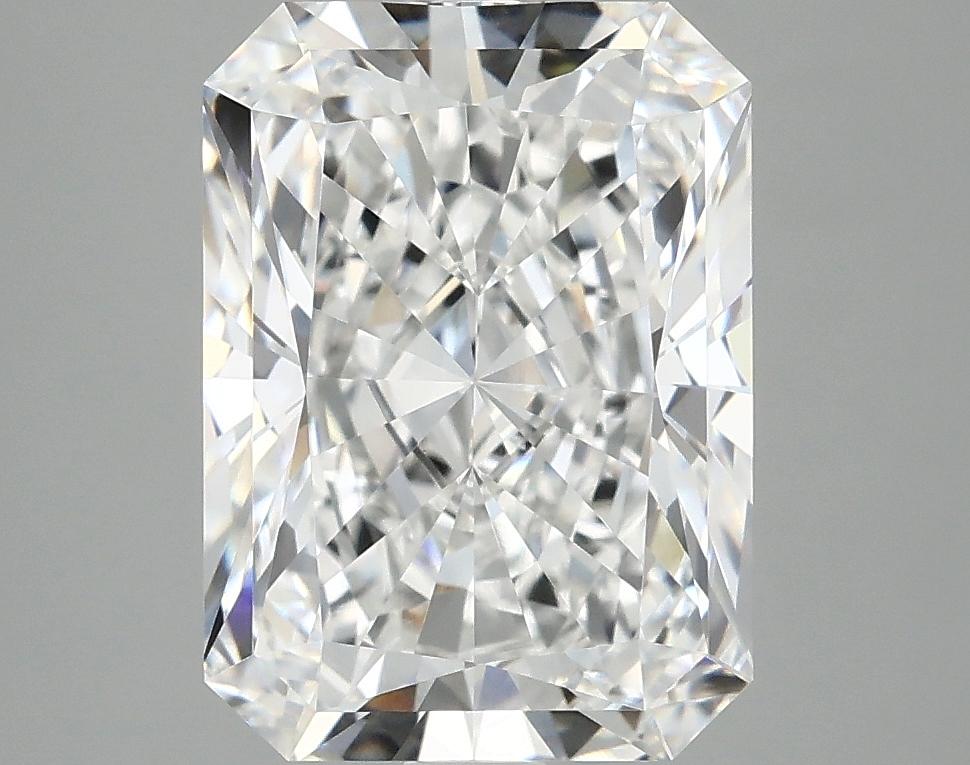3.89 Carat Radiant Shaped Excellent Cut VVS2 IGI Certified Lab Grown Diamond