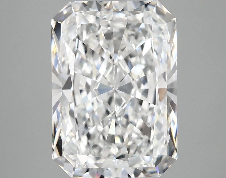 4.02 Carat Radiant Shaped Ideal Cut VVS2 IGI Certified Lab Grown Diamond
