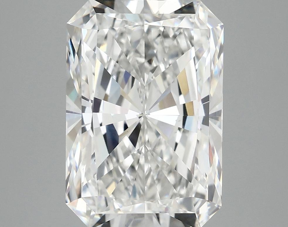 3.97 Carat Radiant Shaped Ideal Cut VS2 IGI Certified Lab Grown Diamond