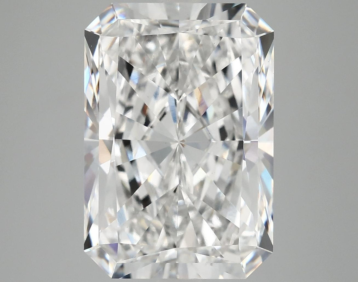 7.86 Carat Radiant Shaped Ideal Cut VVS2 IGI Certified Lab Grown Diamond