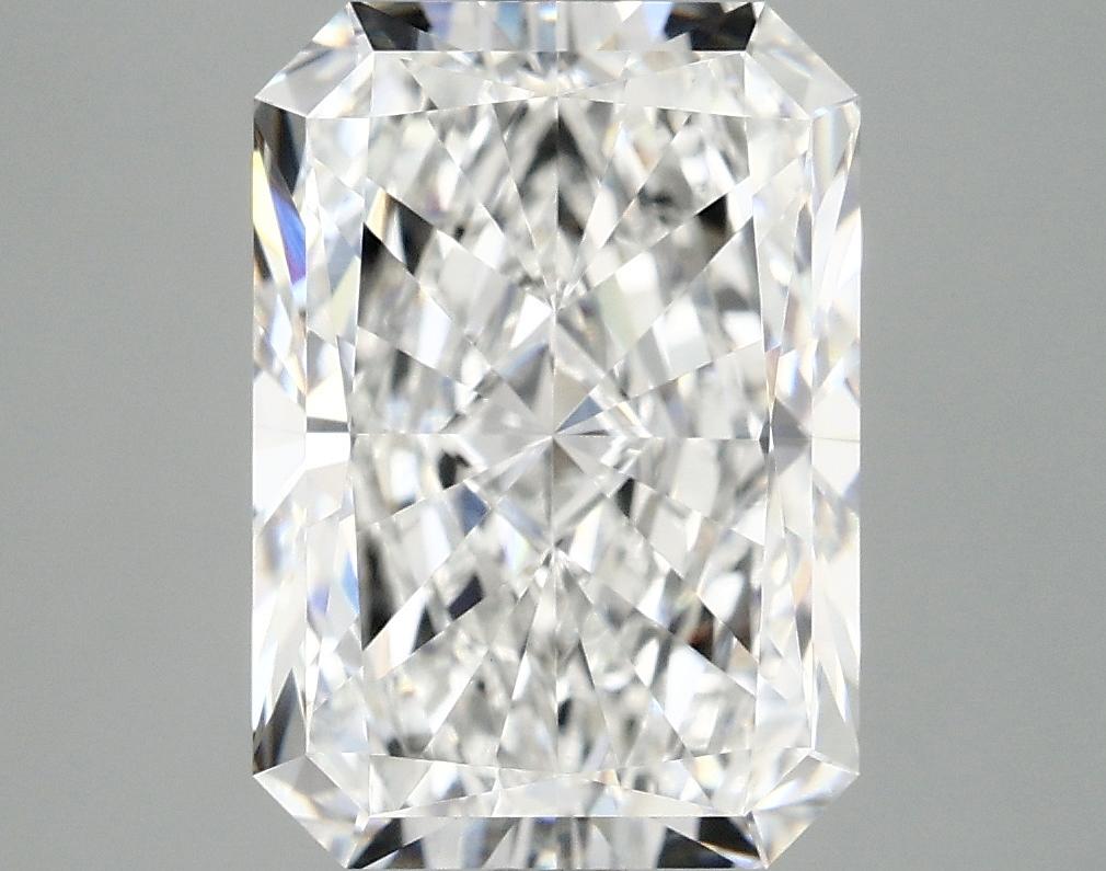 4.57 Carat Radiant Shaped Ideal Cut VVS2 IGI Certified Lab Grown Diamond