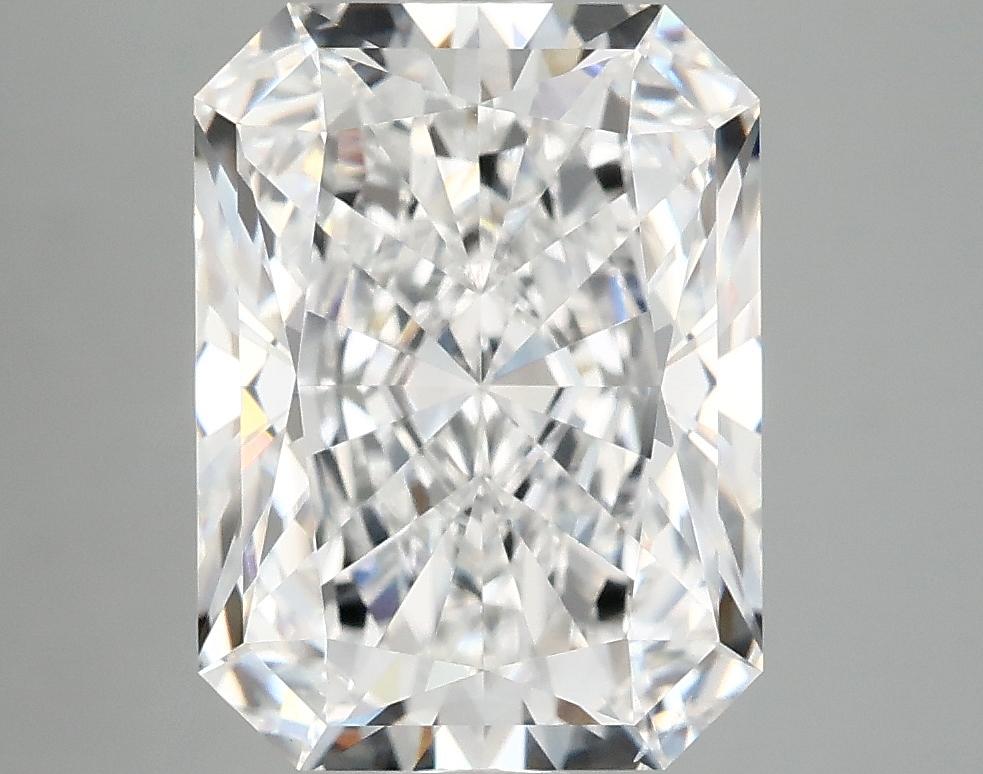 4.81 Carat Radiant Shaped Excellent Cut VS2 IGI Certified Lab Grown Diamond