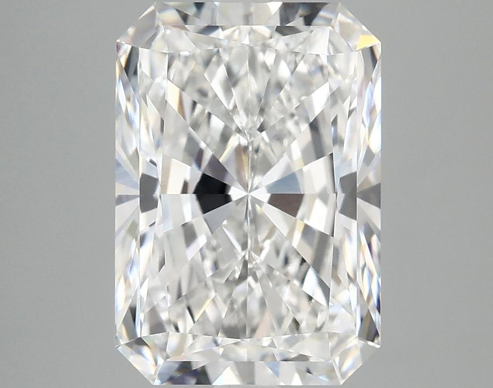 4.4 Carat Radiant Shaped Ideal Cut VS1 IGI Certified Lab Grown Diamond