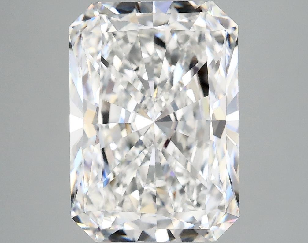 4.47 Carat Radiant Shaped Ideal Cut VVS2 IGI Certified Lab Grown Diamond