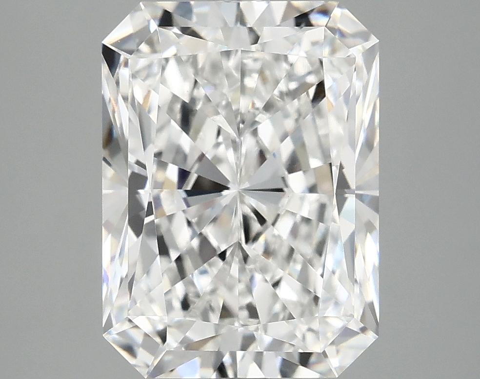 4.87 Carat Radiant Shaped Excellent Cut VVS2 IGI Certified Lab Grown Diamond