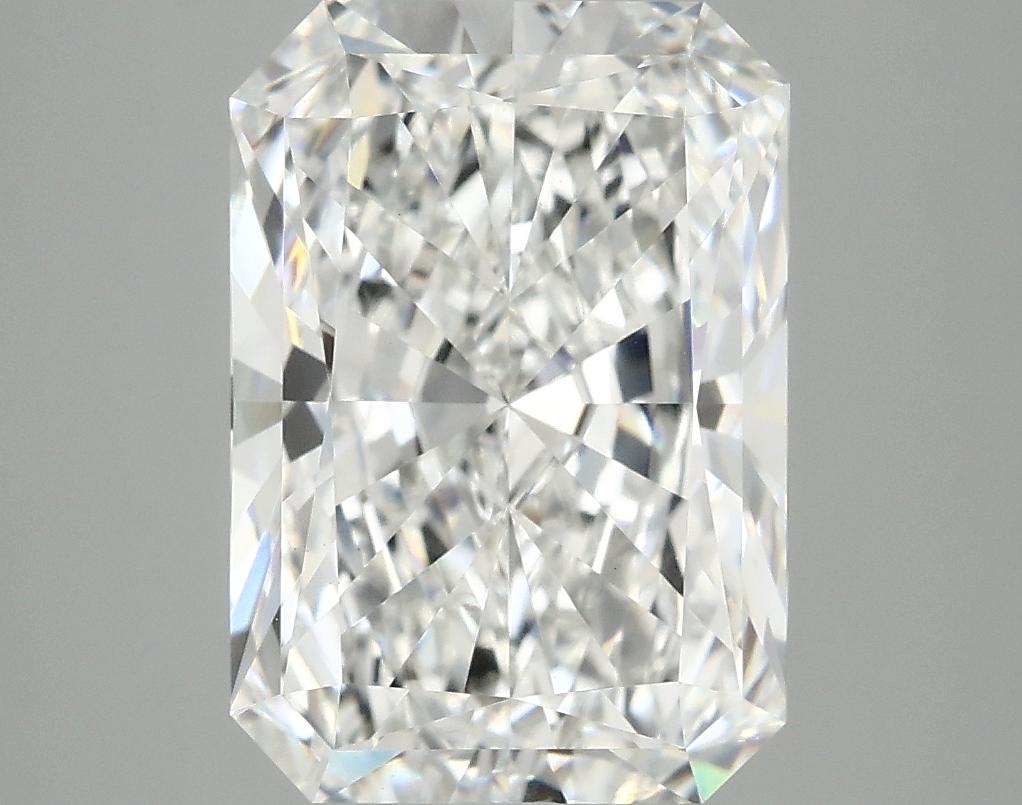 4.7 Carat Radiant Shaped Ideal Cut VVS2 IGI Certified Lab Grown Diamond