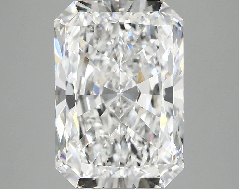 3.97 Carat Radiant Shaped Ideal Cut VVS2 IGI Certified Lab Grown Diamond
