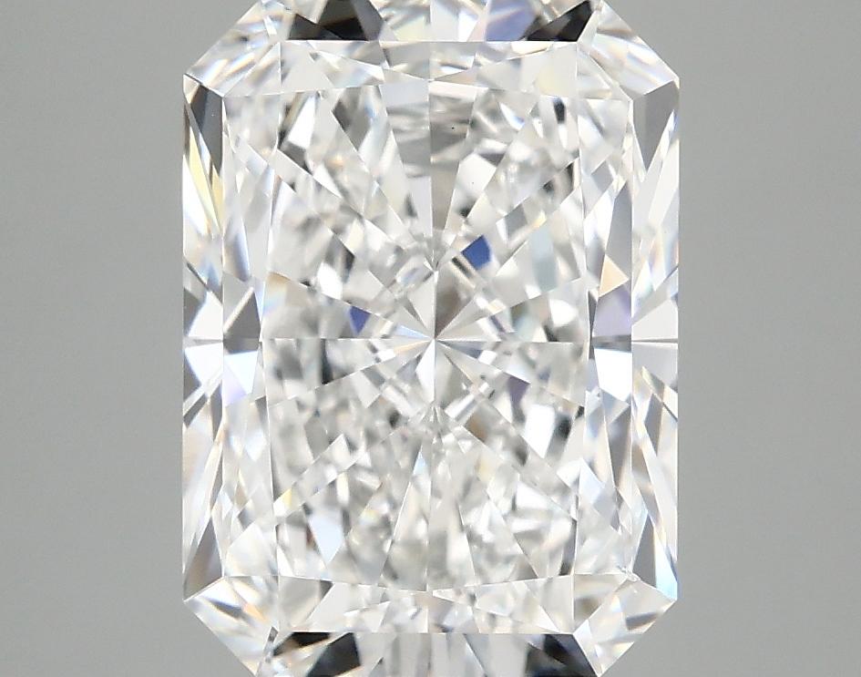4.07 Carat Radiant Shaped Excellent Cut VS2 IGI Certified Lab Grown Diamond