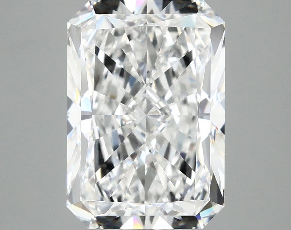 4.0 Carat Radiant Shaped Ideal Cut VVS2 IGI Certified Lab Grown Diamond
