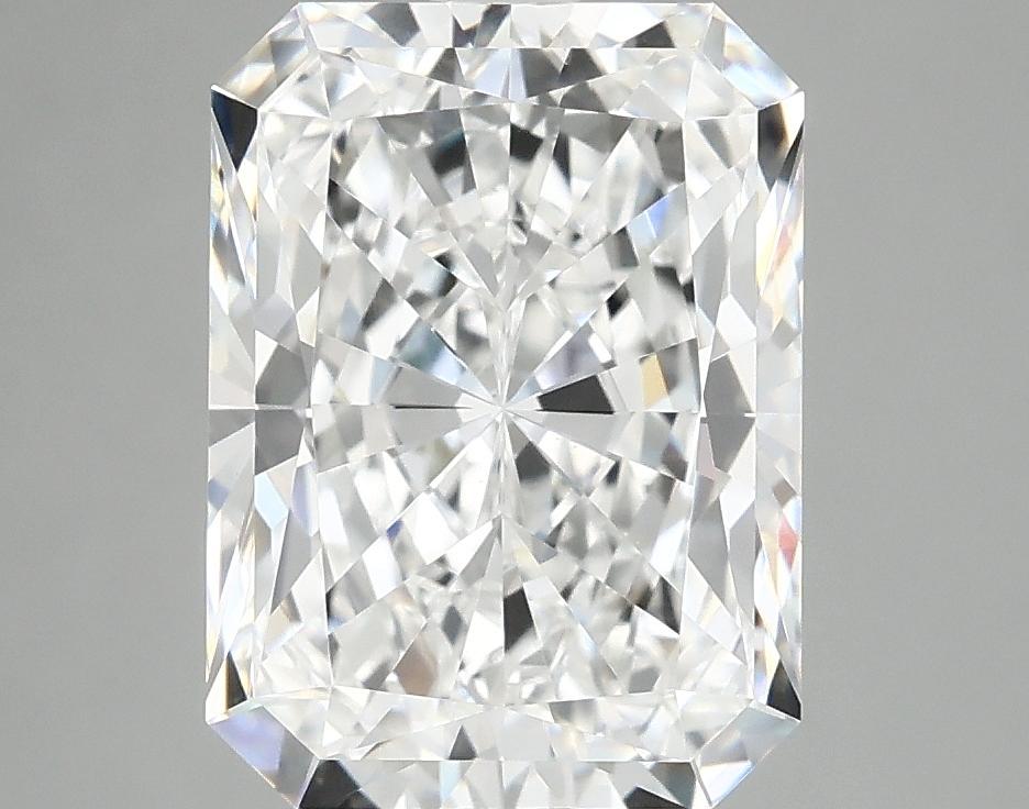 4.13 Carat Radiant Shaped Excellent Cut VVS2 IGI Certified Lab Grown Diamond