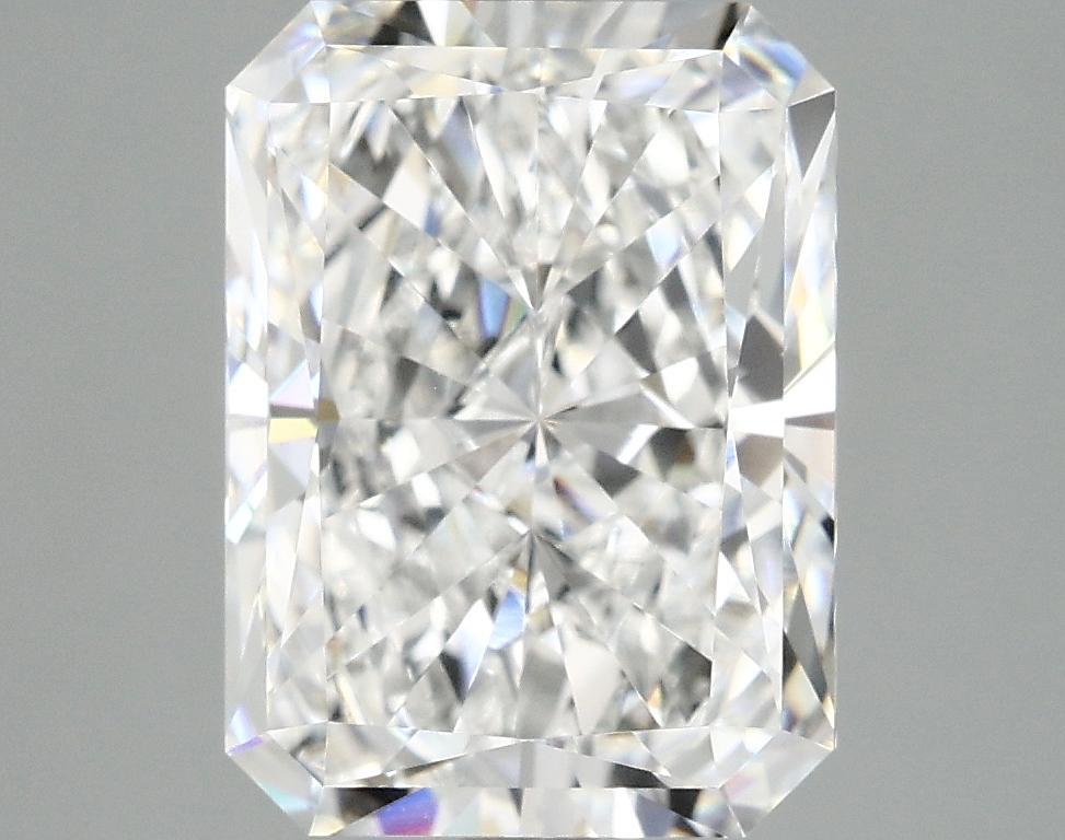 4.44 Carat Radiant Shaped Excellent Cut VVS2 IGI Certified Lab Grown Diamond