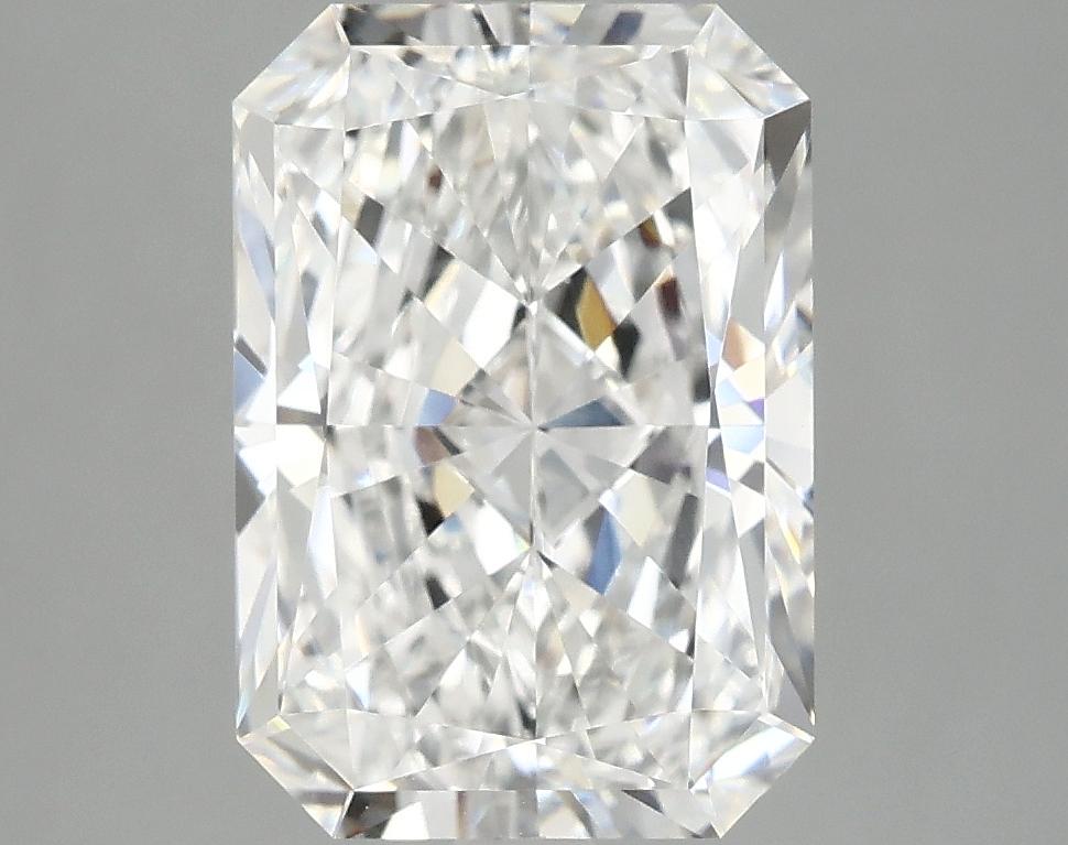 3.89 Carat Radiant Shaped Ideal Cut VVS2 IGI Certified Lab Grown Diamond