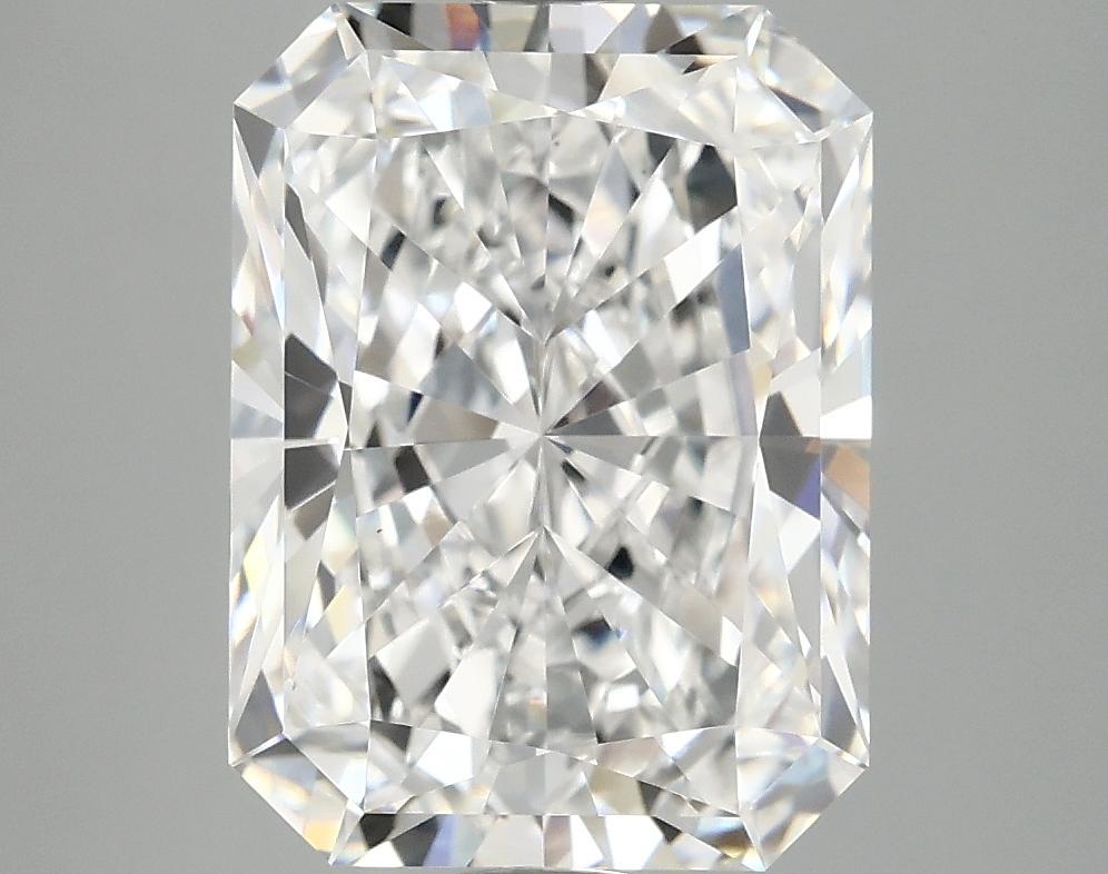 4.7 Carat Radiant Shaped Excellent Cut VS1 IGI Certified Lab Grown Diamond