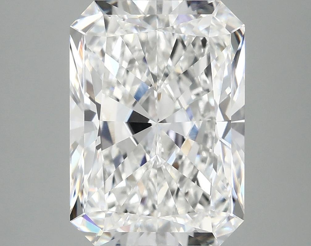 5.0 Carat Radiant Shaped Ideal Cut VVS2 IGI Certified Lab Grown Diamond