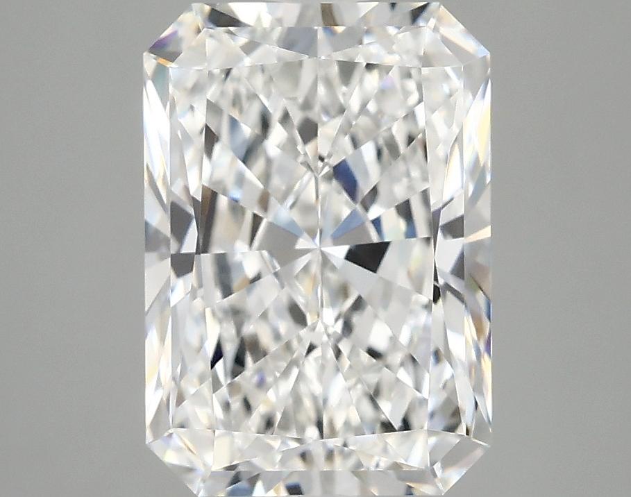 3.1 Carat Radiant Shaped Ideal Cut VVS2 IGI Certified Lab Grown Diamond