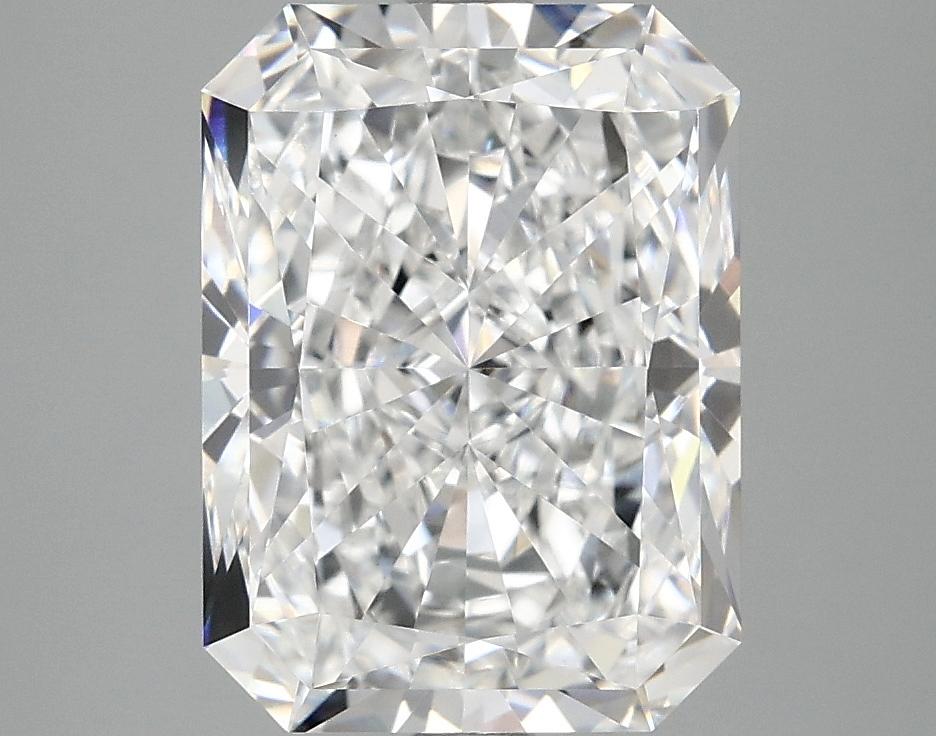 3.95 Carat Radiant Shaped Excellent Cut VVS2 IGI Certified Lab Grown Diamond