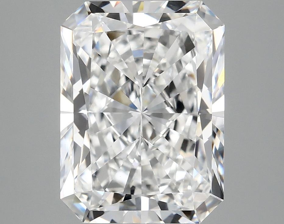 3.95 Carat Radiant Shaped Excellent Cut VVS2 IGI Certified Lab Grown Diamond