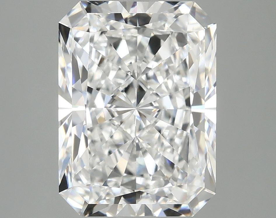 3.99 Carat Radiant Shaped Excellent Cut VS1 IGI Certified Lab Grown Diamond