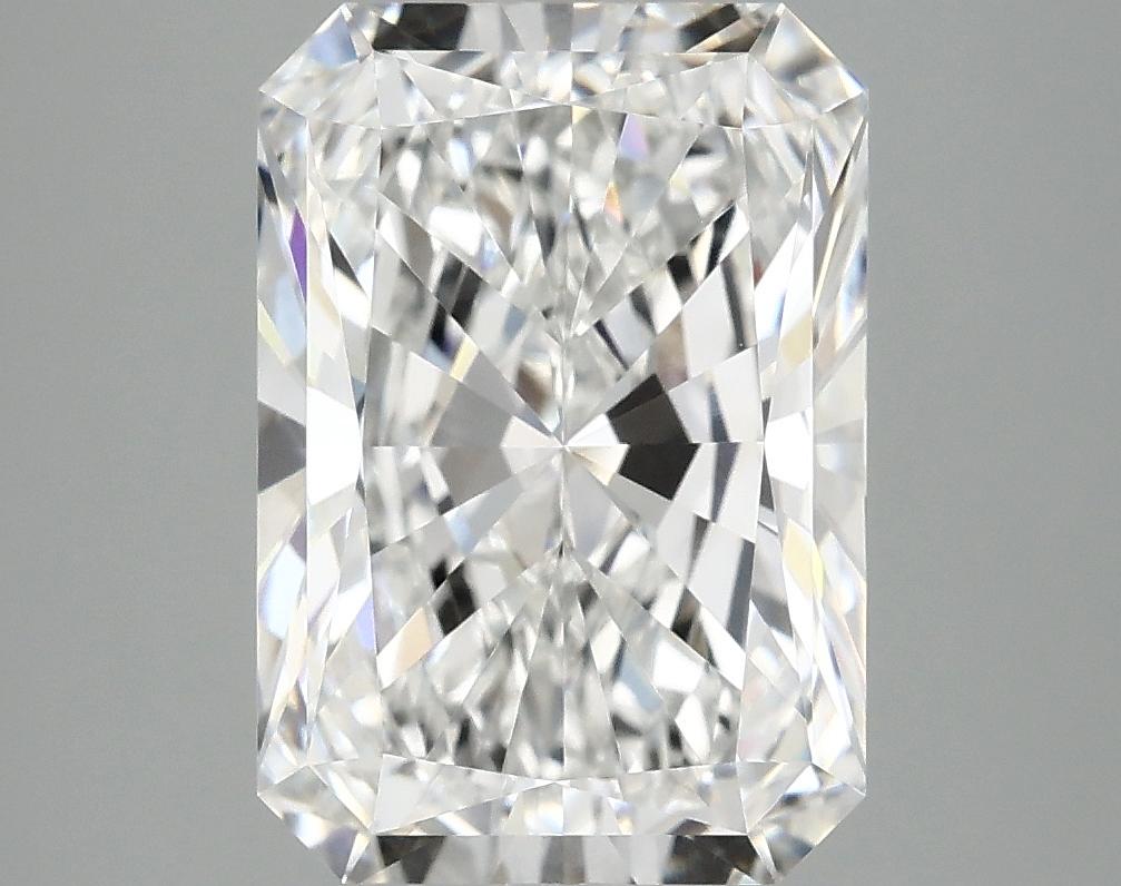 4.47 Carat Radiant Shaped Ideal Cut VVS2 IGI Certified Lab Grown Diamond
