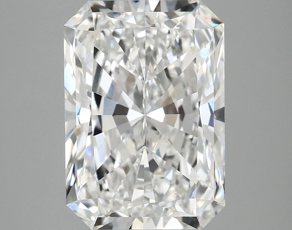4.17 Carat Radiant Shaped Ideal Cut VVS2 IGI Certified Lab Grown Diamond