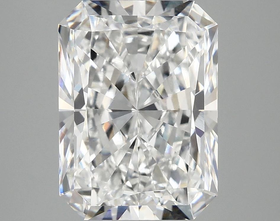 4.01 Carat Radiant Shaped Excellent Cut VVS2 IGI Certified Lab Grown Diamond