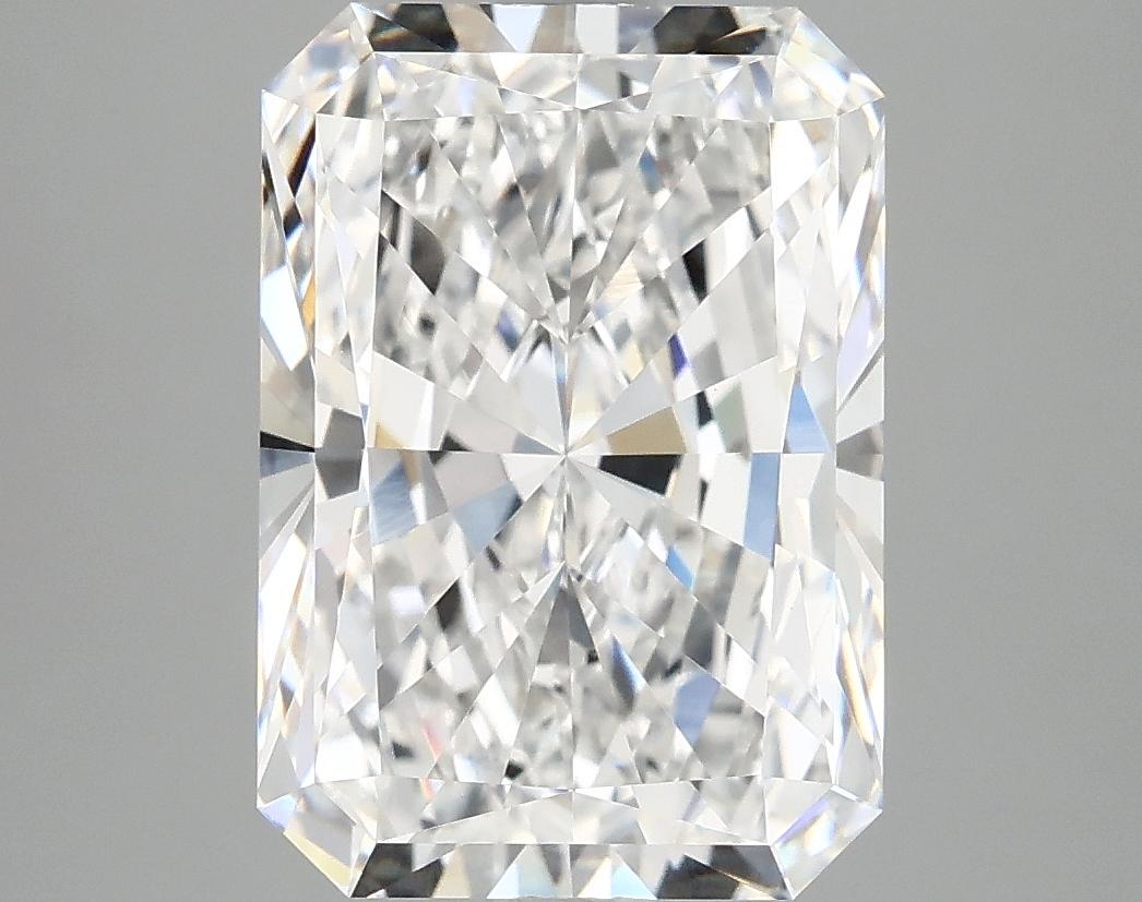 4.9 Carat Radiant Shaped Ideal Cut VVS2 IGI Certified Lab Grown Diamond