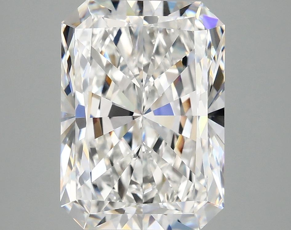 3.99 Carat Radiant Shaped Ideal Cut VVS2 IGI Certified Lab Grown Diamond