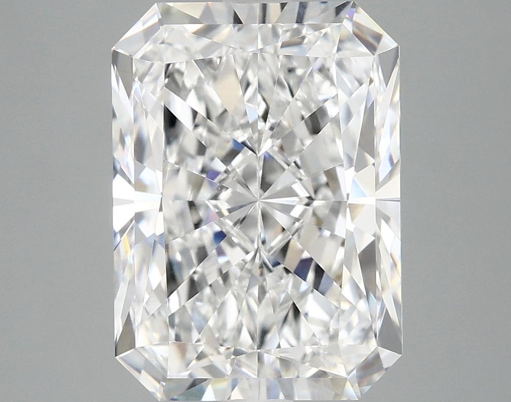 4.99 Carat Radiant Shaped Excellent Cut VVS2 IGI Certified Lab Grown Diamond