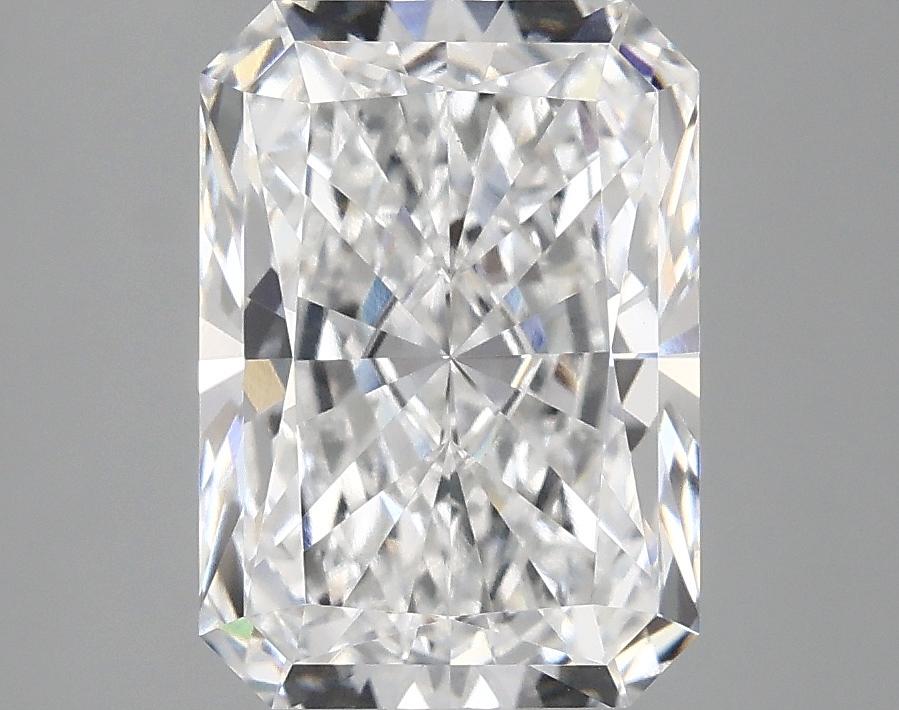 3.14 Carat Radiant Shaped Ideal Cut VVS2 IGI Certified Lab Grown Diamond