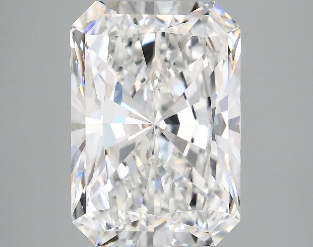 4.19 Carat Radiant Shaped Ideal Cut VVS2 IGI Certified Lab Grown Diamond