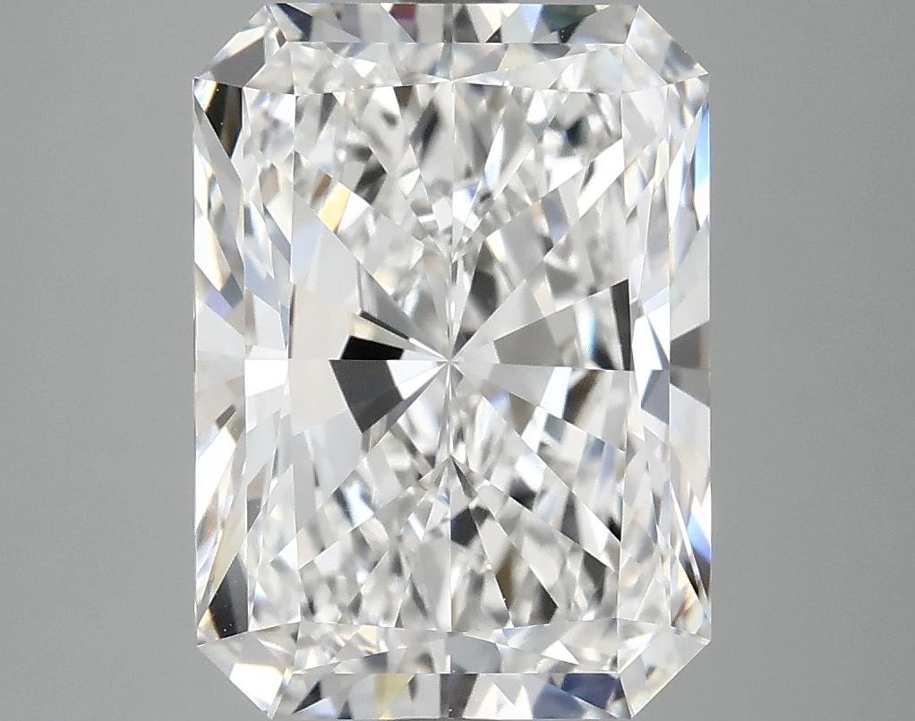 4.99 Carat Radiant Shaped Excellent Cut VVS2 IGI Certified Lab Grown Diamond