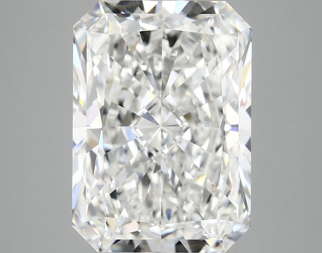 4.37 Carat Radiant Shaped Ideal Cut VVS2 IGI Certified Lab Grown Diamond