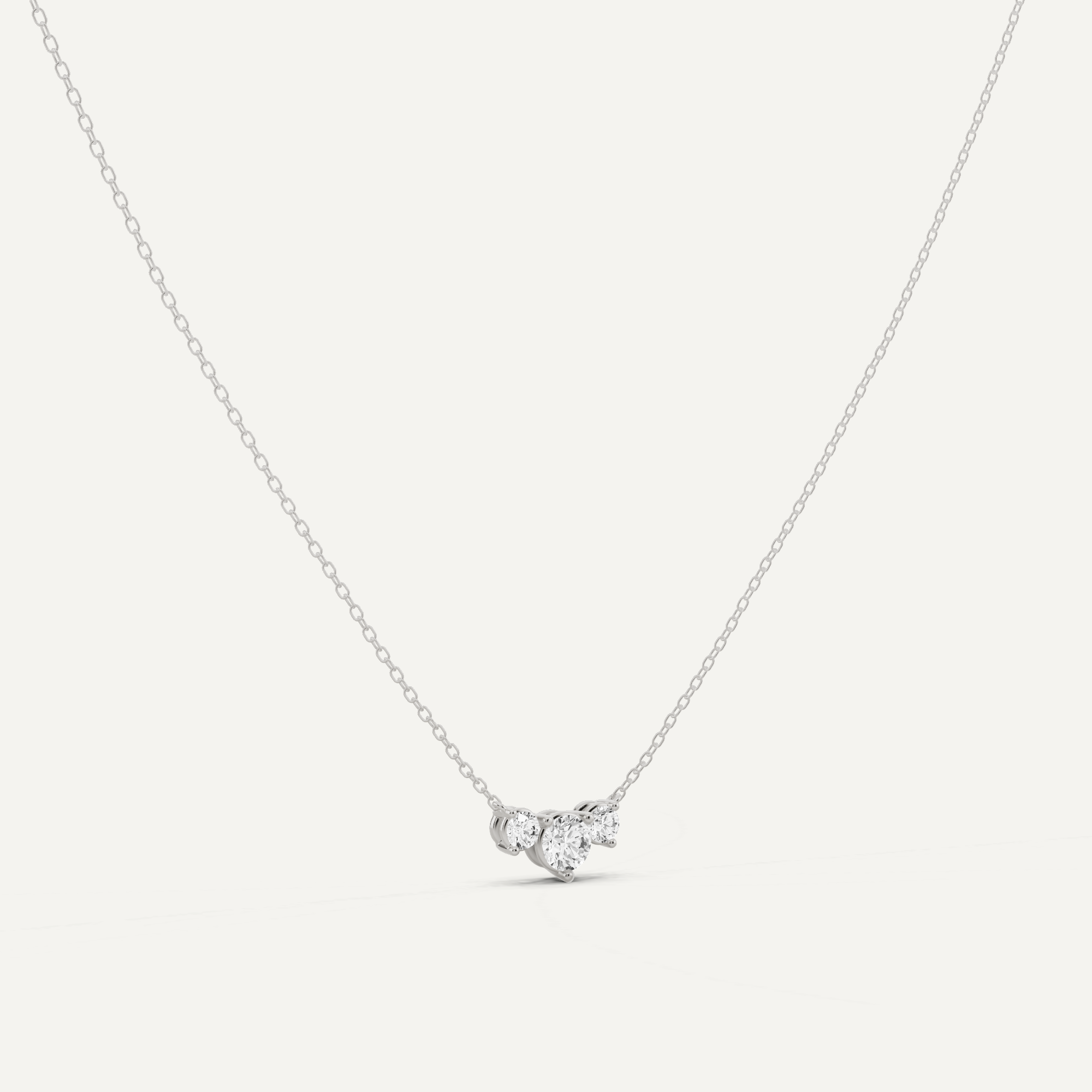 _roll_image@SKU:P1229-LADR00500004W #metal_10k-white-gold+origin_lab-grown+quality_g-si