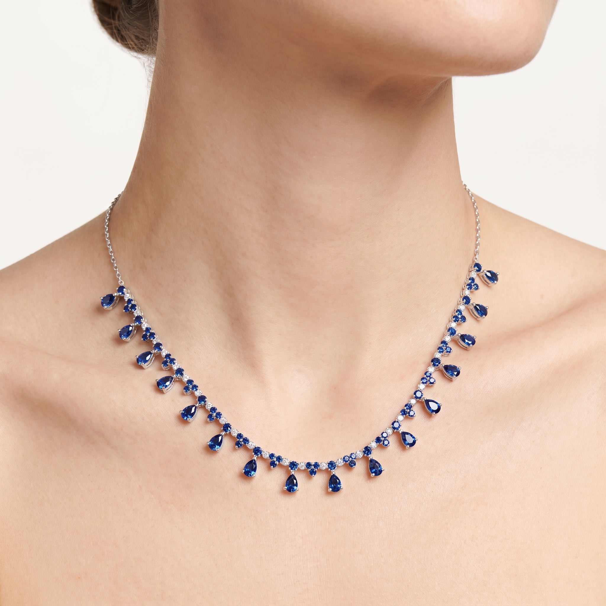 _lifestyle_image@SKU:N020G-BSGD0200000DW #metal_silver+origin_lab-created