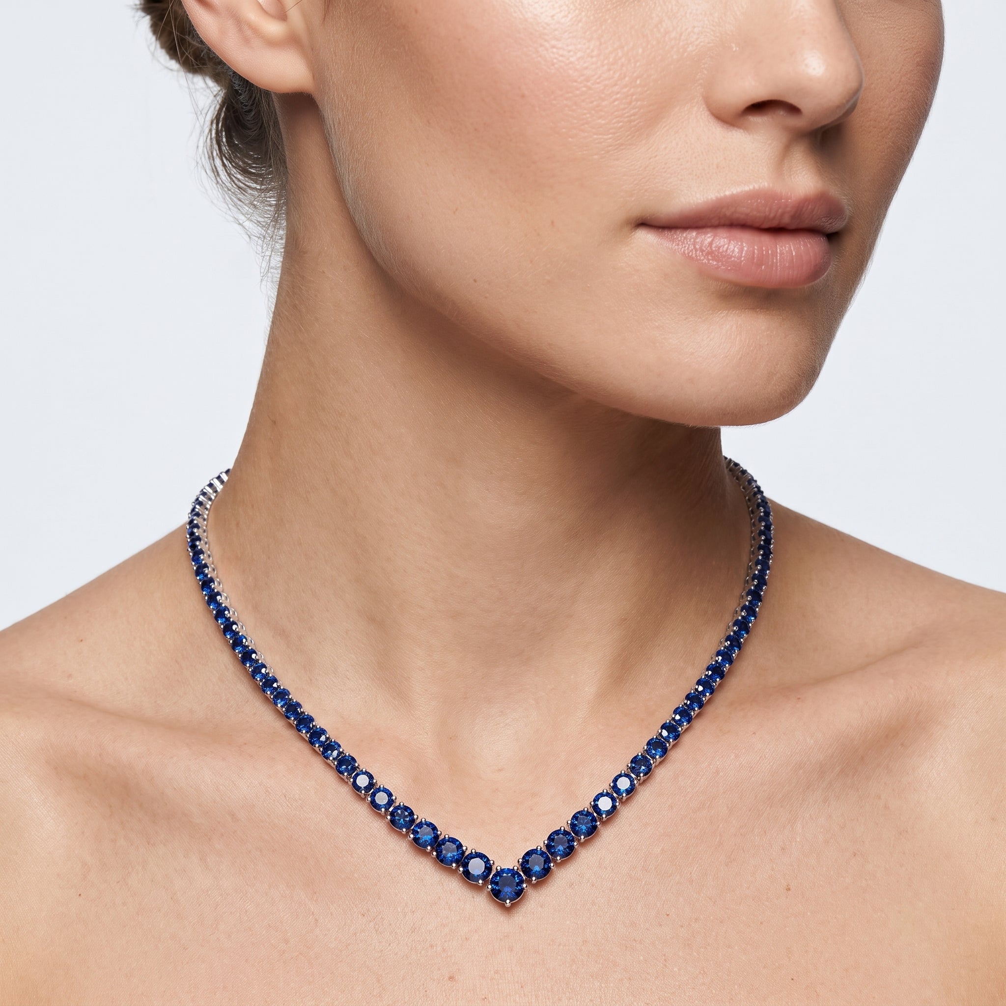 _lifestyle_image@SKU:N119G-BSDR1082000DW #metal_silver+origin_lab-created