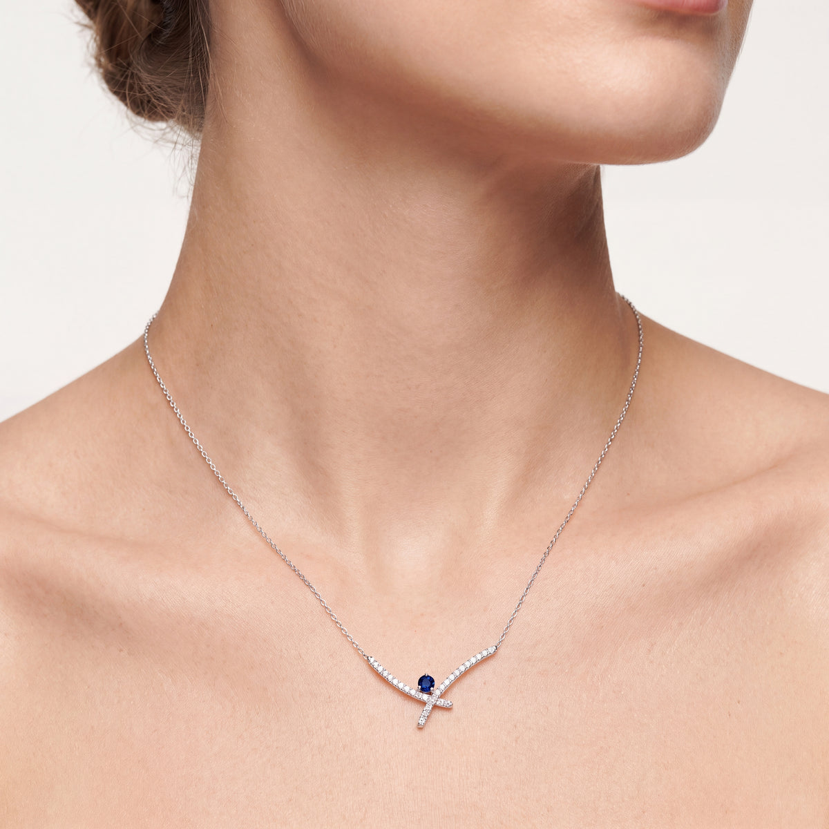 _lifestyle_image@SKU:N3514-BSGR0082000DW #metal_silver+origin_lab-created