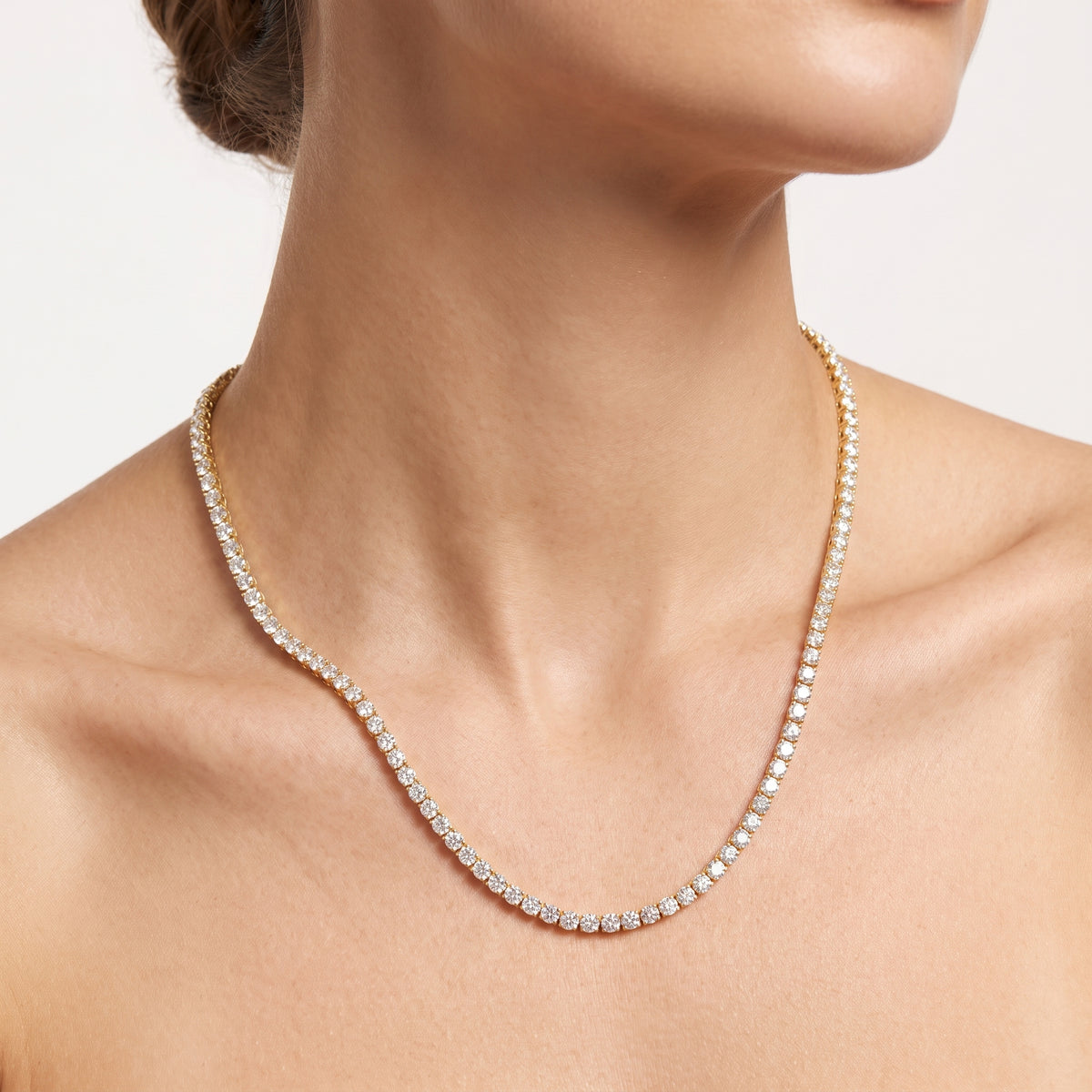 _lifestyle_image@SKU:N7728-LADR1000000DY-18 #metal_vermeil+origin_lab-grown+necklace-length-inches_16-inch-2-inch-extender