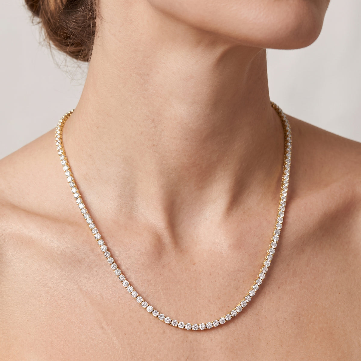 _lifestyle_image@SKU:N7728-LADR1000000DY-20 #metal_vermeil+origin_lab-grown+necklace-length-inches_16-inch-4-inch-extender