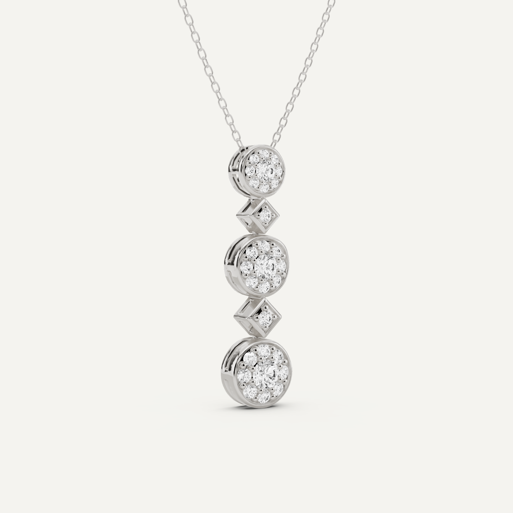 _roll_image@SKU:P2939-NADR0074000DW #metal_silver+origin_natural+quality_ef-vs2+