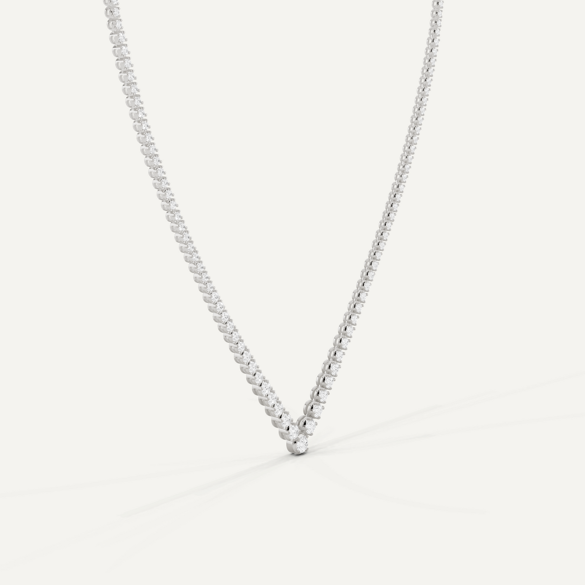 _roll_image@SKU:N1196-NADR07000004W #metal_10k-white-gold+origin_lab-grown+quality_ef-vs2+