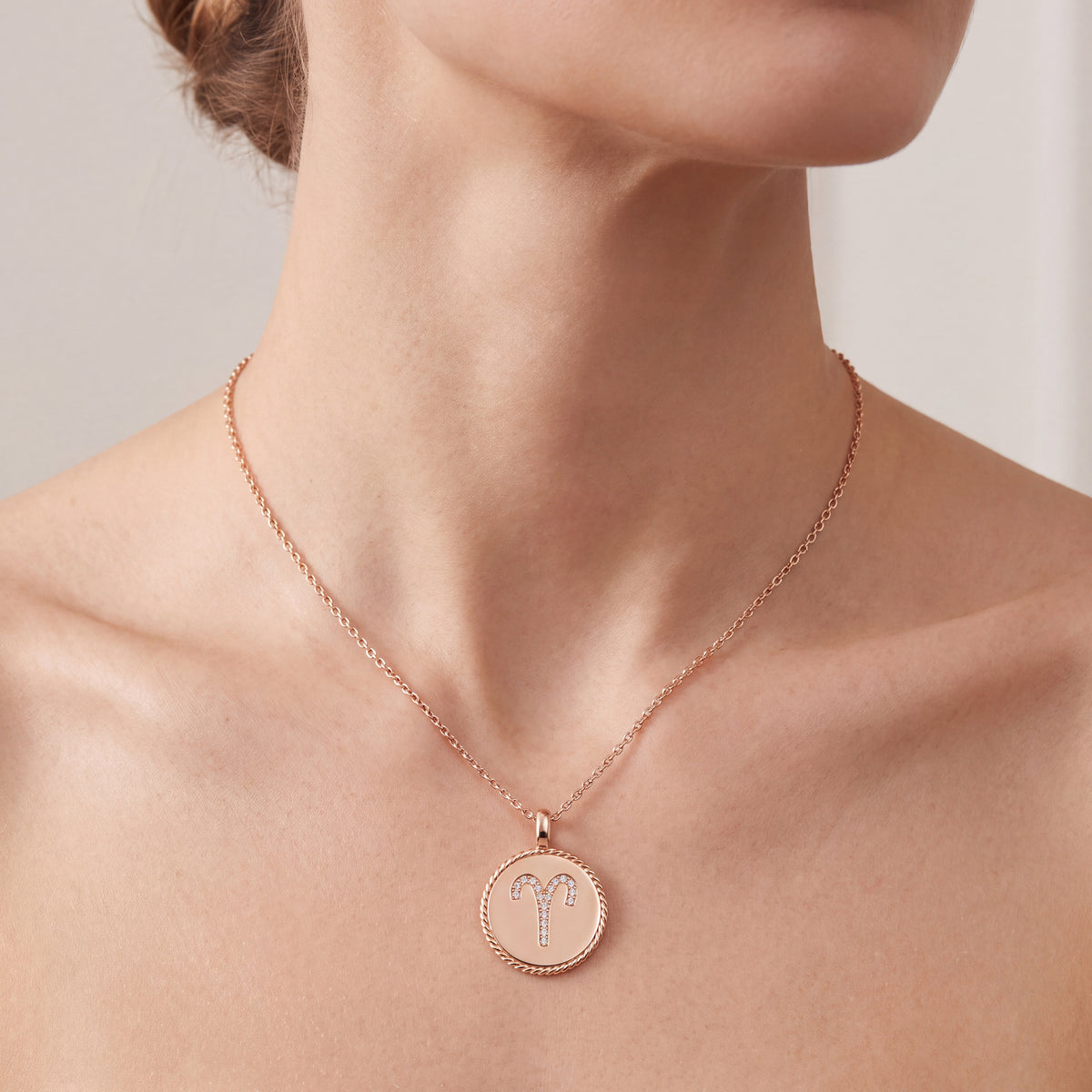 _lifestyle_image@SKU:P3772-LADR00090004P #metal_10k-rose-gold+origin_lab-grown+quality_g-si
