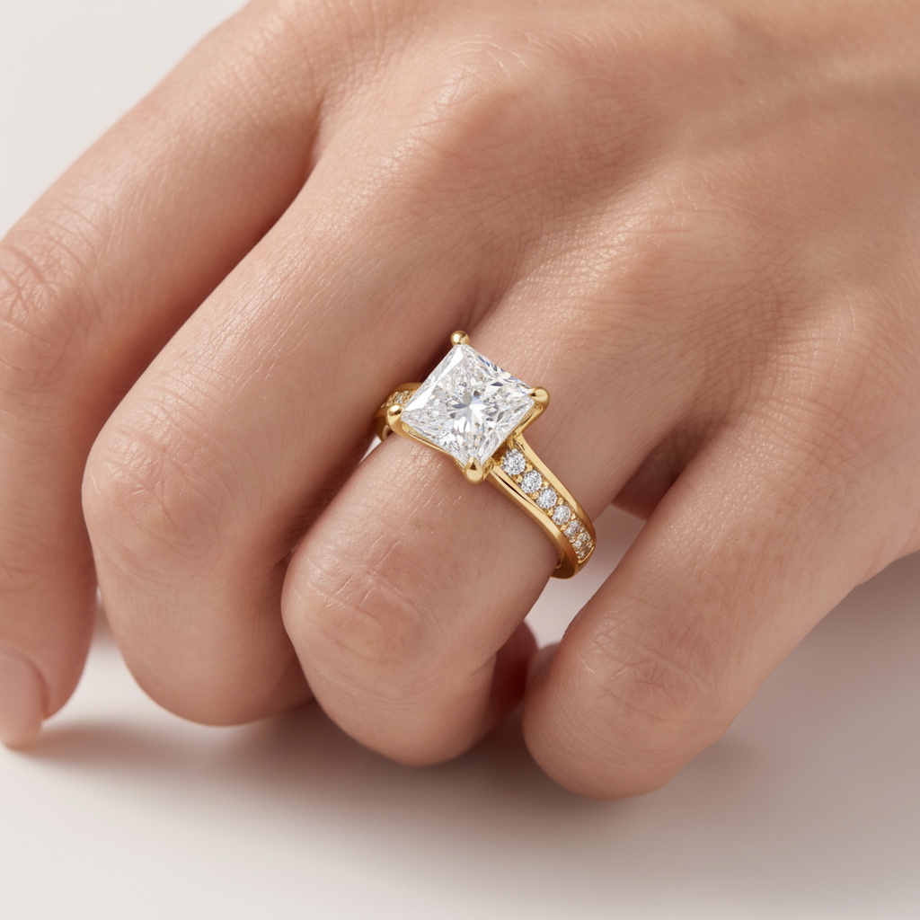 _lifestyle_image@SKU:R0323-NADP02000004Y #metal_14k-yellow-gold+origin_lab-grown+quality_ef-vs2+
